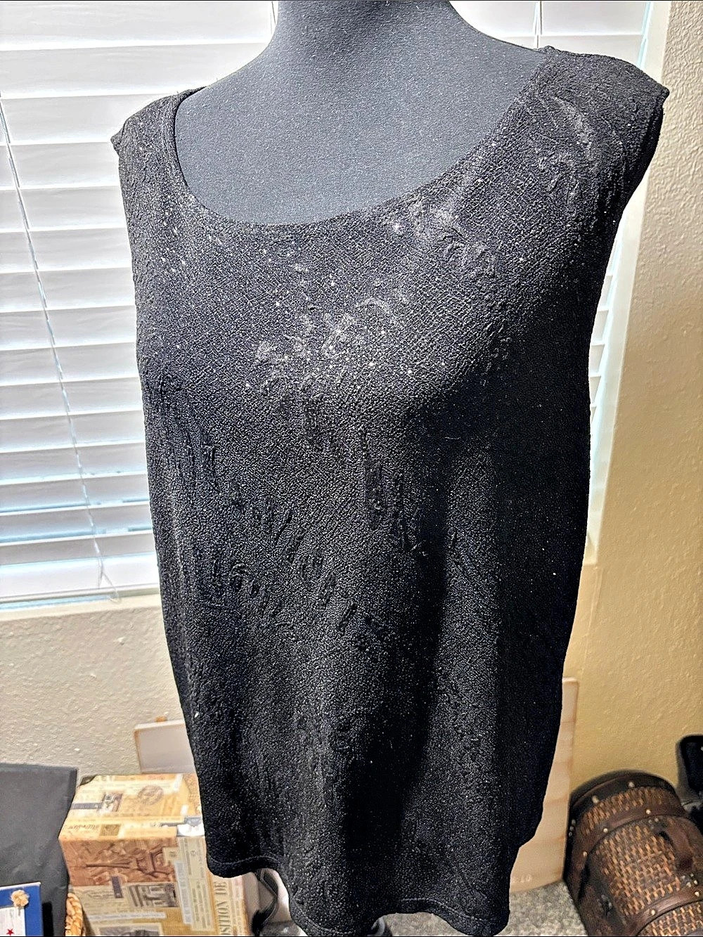 Dressbarn Woman Collection Black Sleeveless Textured Sparkle Top